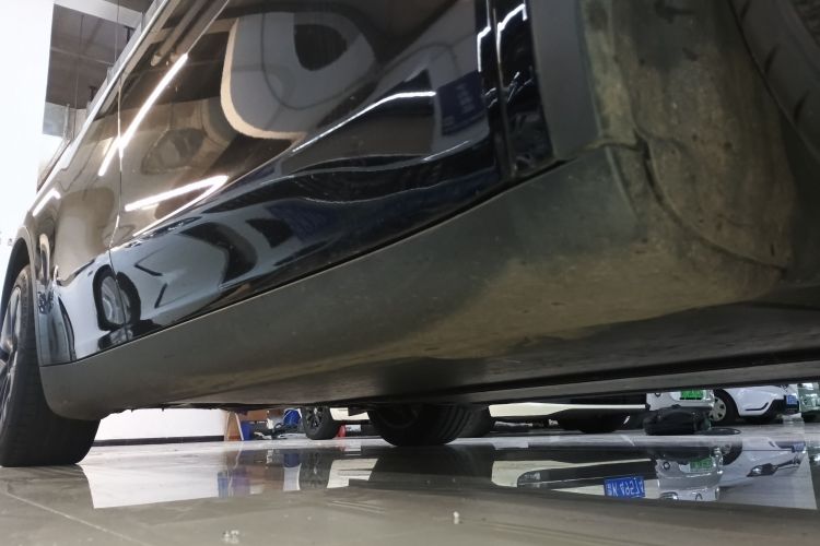 特斯拉 Model Y 2023款 长续航全轮驱动版局部细节9001