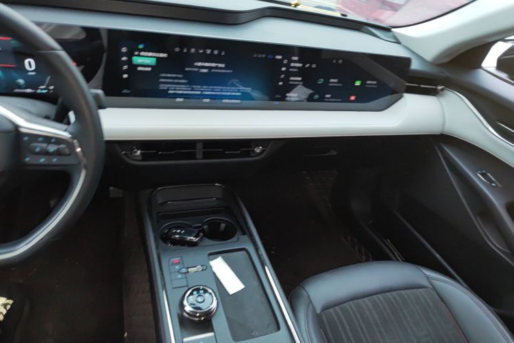 福特 蒙迪欧 2022款 改款 EcoBoost 245 豪华型中控内饰16