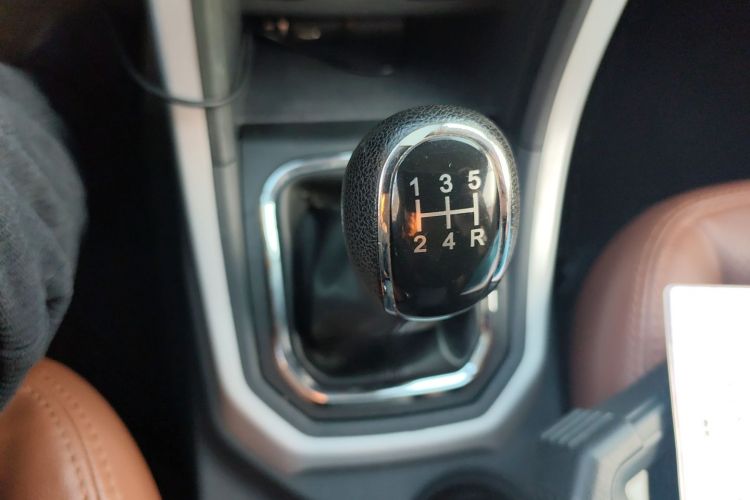 北汽昌河M70 2017款 1.5L 手动航空舱中控内饰18