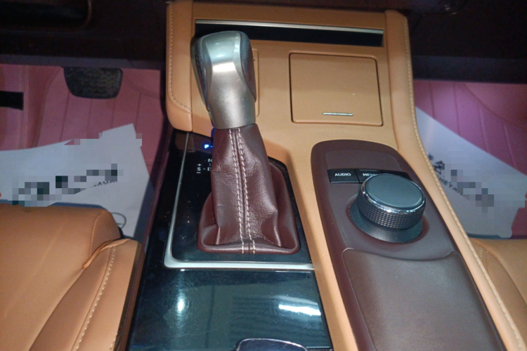 雷克萨斯ES 2016款 200 Midnight特别限量版中控内饰18