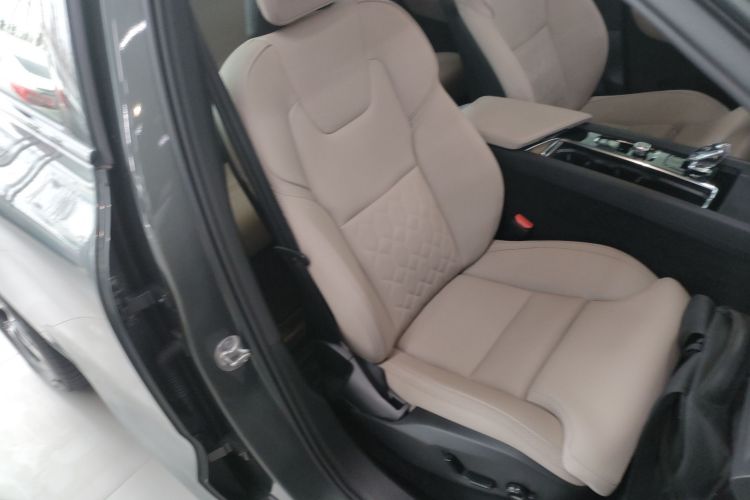 沃尔沃XC60 2026款 B5 四驱智远运动版局部细节41