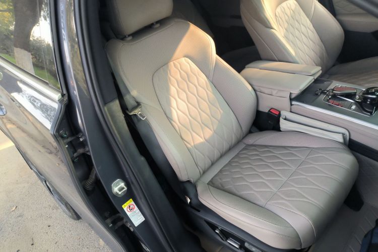 比亚迪 唐新能源 2024款 DM-i 荣耀版 112KM 尊贵型局部细节41