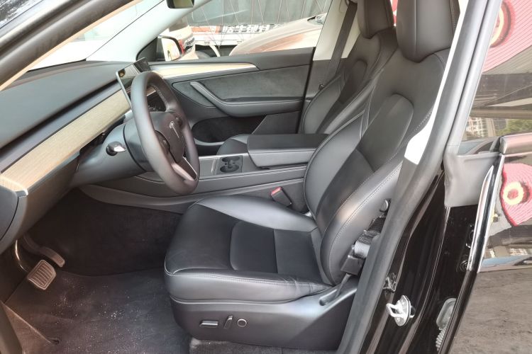 特斯拉 Model Y 2022款 改款 后轮驱动版局部细节19