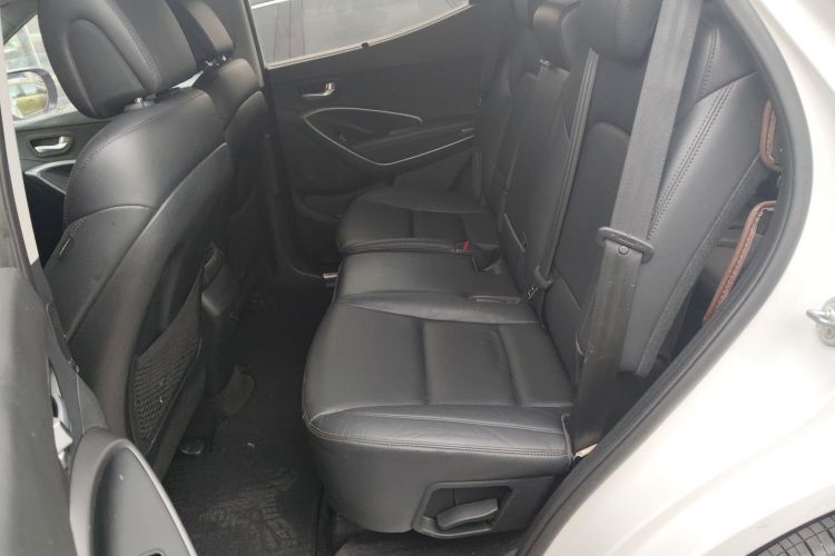 现代 胜达 2015款 2.0T 自动四驱智能型 7座中控内饰7004