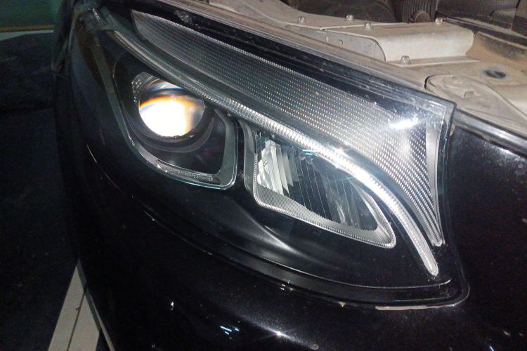 奔驰GLC 2019款 改款 GLC 260 L 4MATIC 豪华型车身外观6006