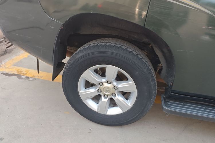 丰田 普拉多 2016款 2.7L 自动标准版车身外观6008