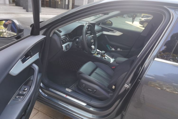 奥迪A4L 2020款 40 TFSI 时尚动感型中控内饰7003