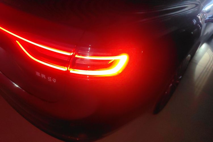 鸿蒙智行 享界S9 2024款 纯电 Ultra 四驱旗舰版车身外观9