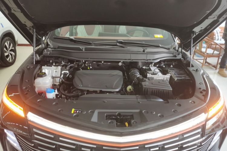 哈弗神兽 2022款 1.5T 智享版机舱底盘24