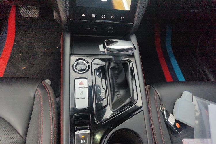 思皓A5 2022款 1.5T CVT青春版中控内饰18