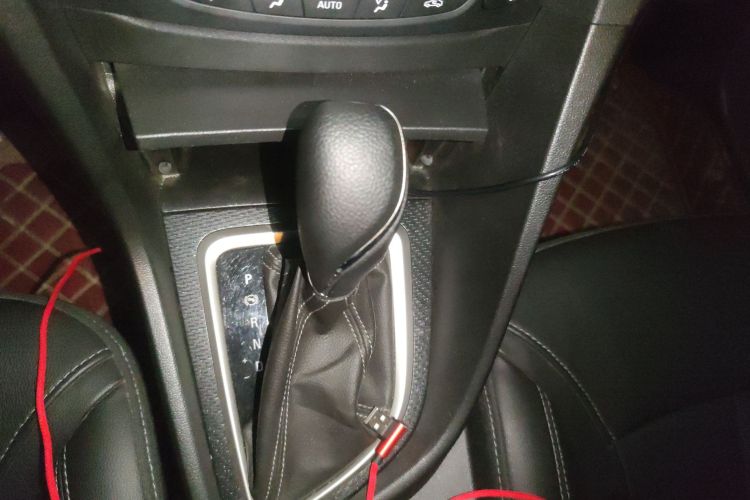 别克 英朗 2019款 18T 自动互联精英型 国VI中控内饰18