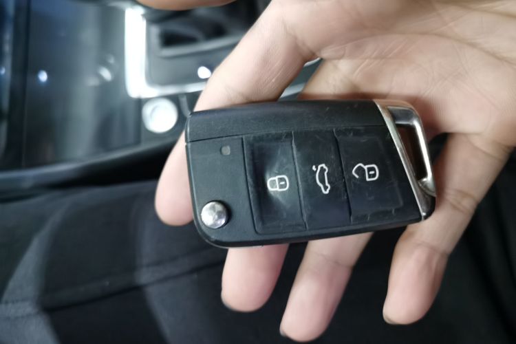 大众 高尔夫 2020款 280TSI DSG豪华型中控内饰11