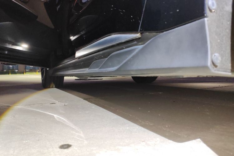 比亚迪 汉 2023款 EV 冠军版 605KM前驱尊贵型局部细节9002