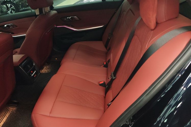 宝马3系 2025款 330Li M运动曜夜套装中控内饰21