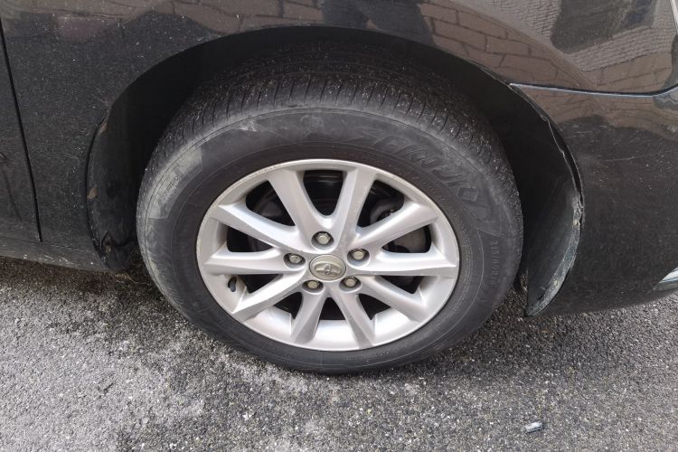 丰田 凯美瑞 2013款 200E 经典精英版车身外观10