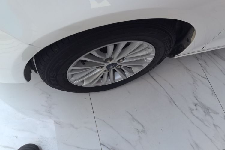 福特 福睿斯 2015款 1.5L 自动舒适型车身外观6003