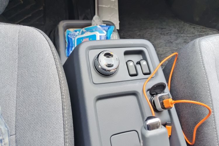 五菱汽车 五菱扬光 2025款 400km 客车版舒适型中控内饰18