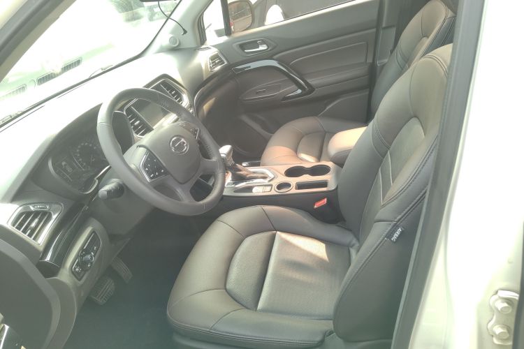 广汽传祺 传祺GS4 2016款 235T G-DCT豪华版中控内饰19