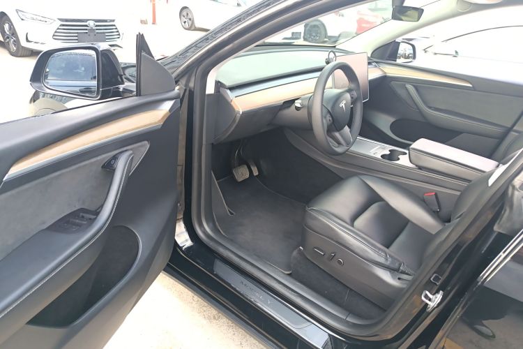 特斯拉 Model Y 2021款 长续航全轮驱动版 3D7中控内饰20