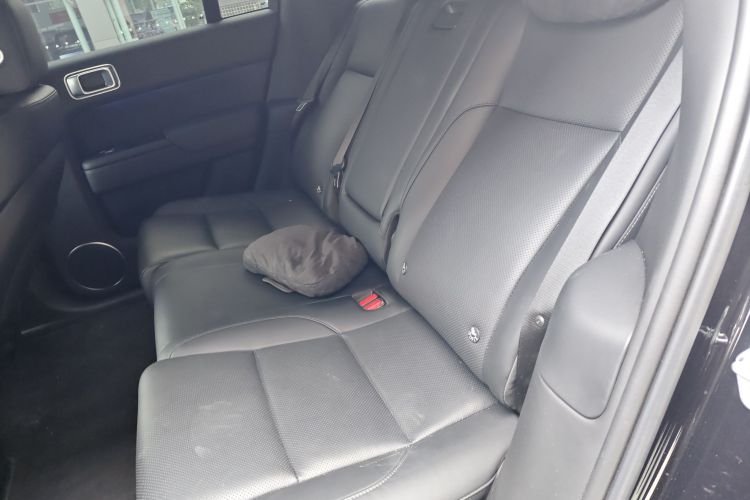 理想汽车 理想L7 2023款 Air中控内饰21