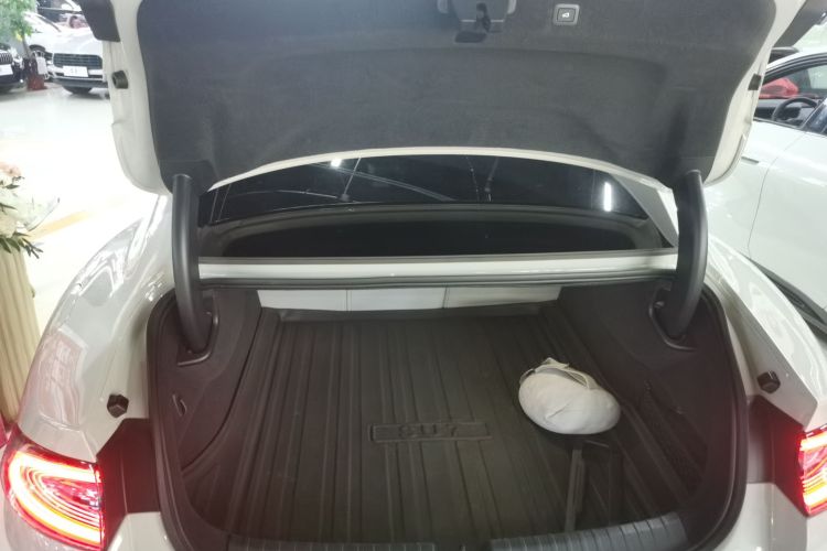 小米汽车 小米SU7 2024款 后驱超长续航高阶智驾Pro版机舱底盘23