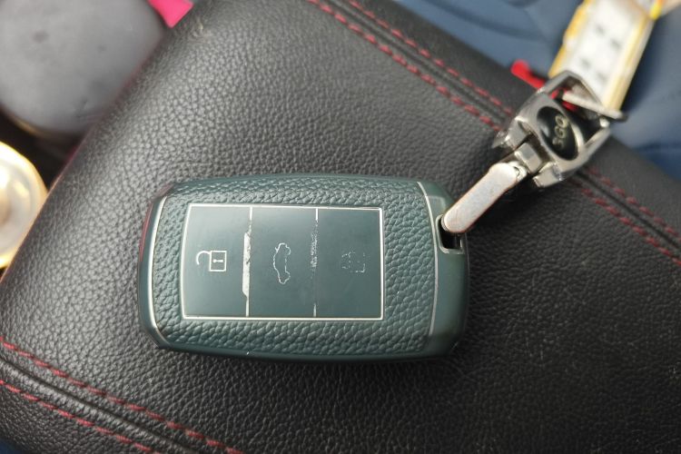 长安CS75 2016款 1.8T 自动精英型 国V中控内饰11