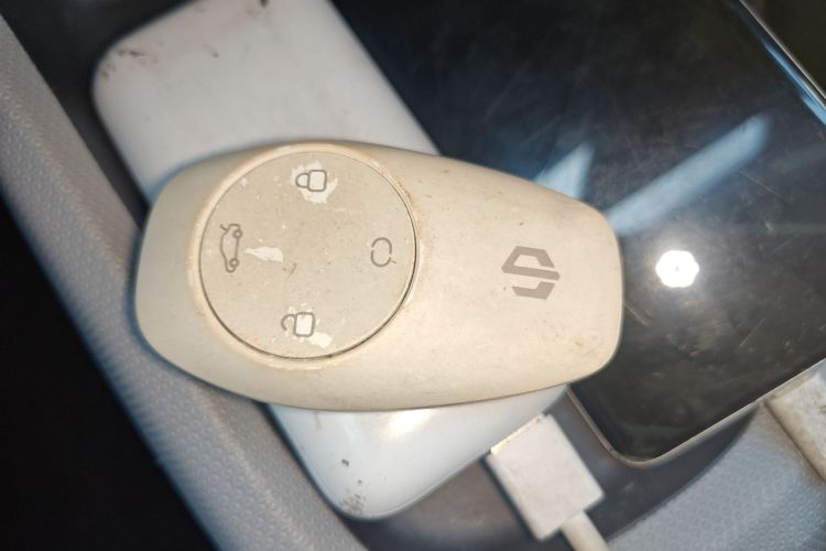 零跑汽车 零跑T03 2022款 玛瑙版中控内饰11