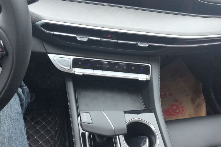 长安 逸动 2023款 畅享版 PLUS 蓝鲸NE 1.4T GDI DCT尊贵版中控内饰16