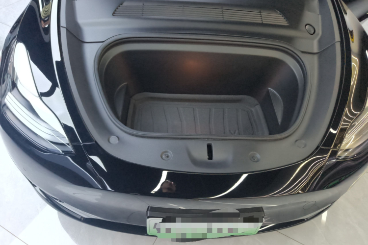 特斯拉 Model Y 2022款 后轮驱动版局部细节24