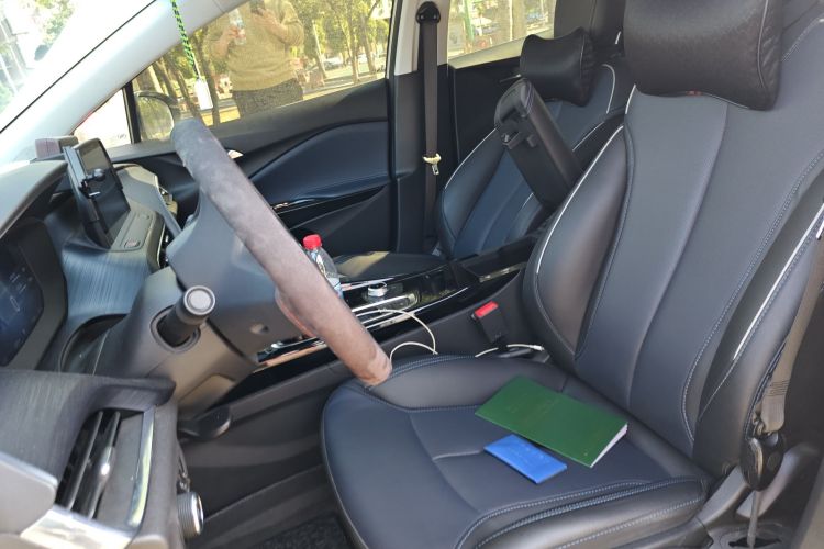 别克 微蓝6 2024款 430km 舒享版中控内饰19