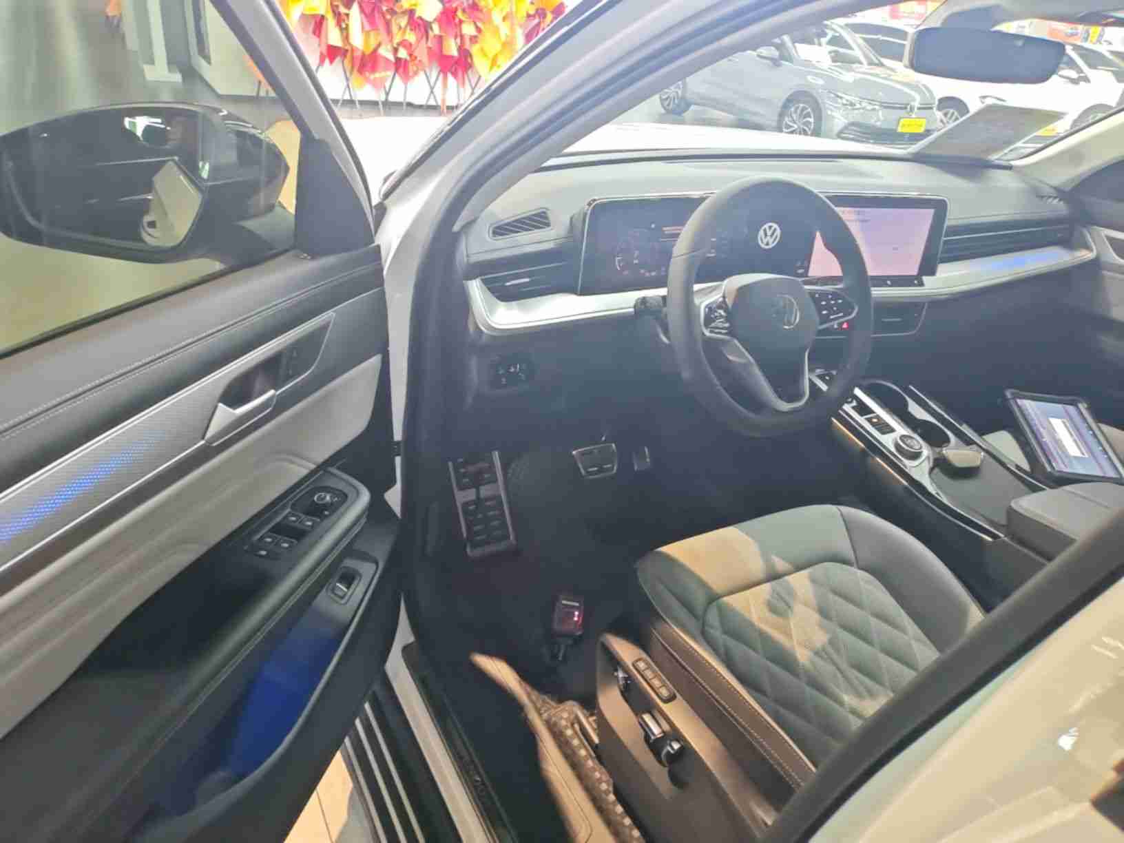 车辆驾驶位内饰展示