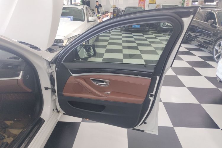 宝马5系 2017款 520Li 典雅型中控内饰7005
