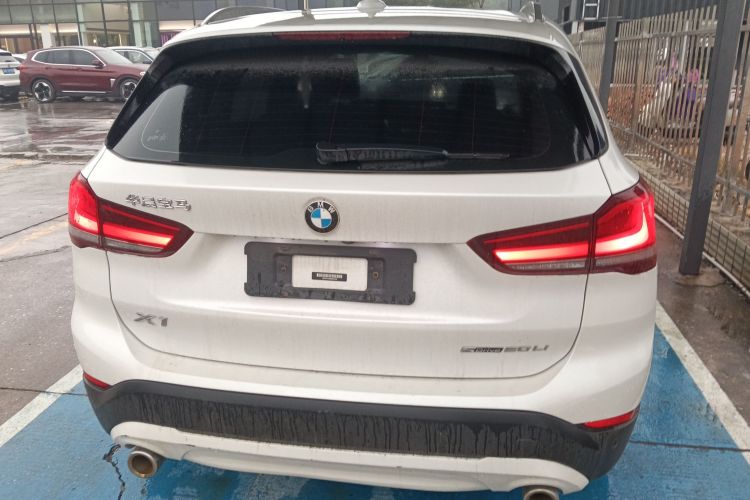 宝马X1 2021款 改款 sDrive20Li 时尚型车身外观6