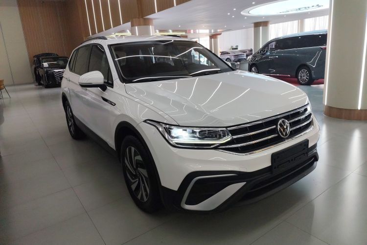 大众 途观L 2022款 330TSI 自动两驱舒享版车身外观6002