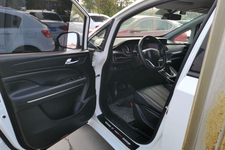 广汽传祺 传祺M6 2021款 270T DCT豪华版（七座）中控内饰20