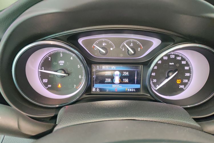 别克 昂科威 2020款 20T 两驱豪华型局部细节14