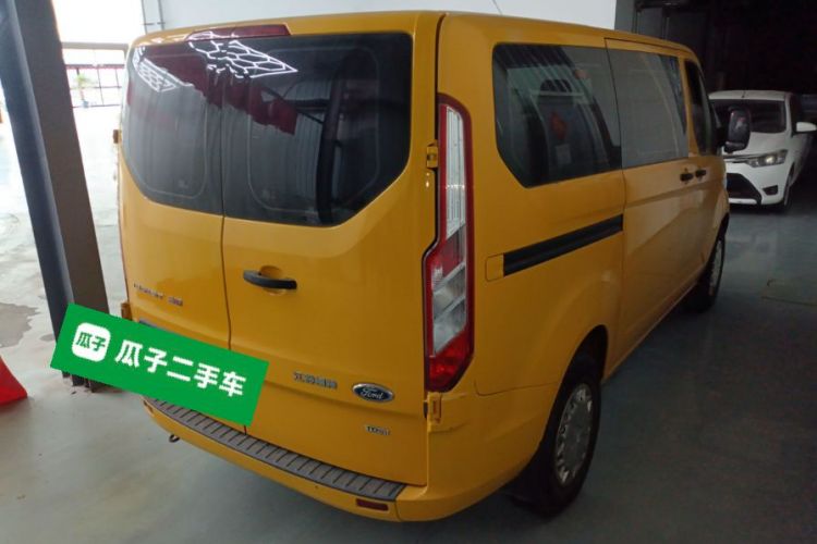 福特 全顺 2017款 2.0T柴油多功能商用车短轴低顶国V车身外观6005