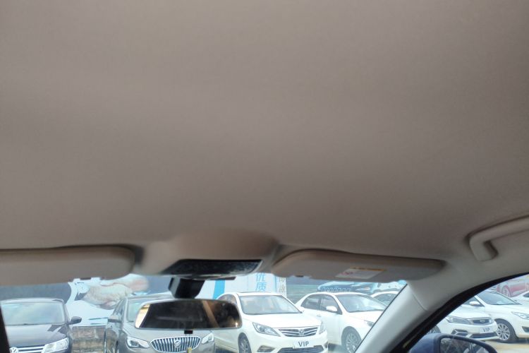 哪吒汽车 哪吒U 2021款 Pro 400 行业定制版中控内饰22