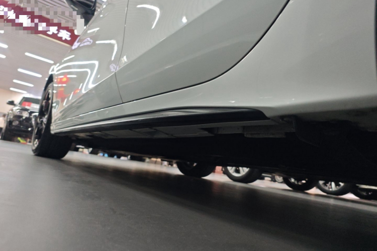 本田 思域 2023款 HATCHBACK 240TURBO CVT极锐版局部细节9002