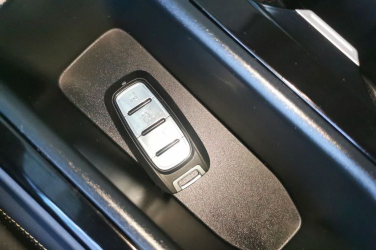 东风风行 风行雷霆 2024款 410+中控内饰7001