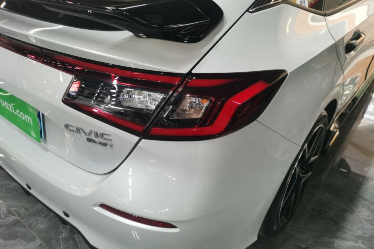 本田 思域 2023款 HATCHBACK 2.0L e:HEV 极控版车身外观9