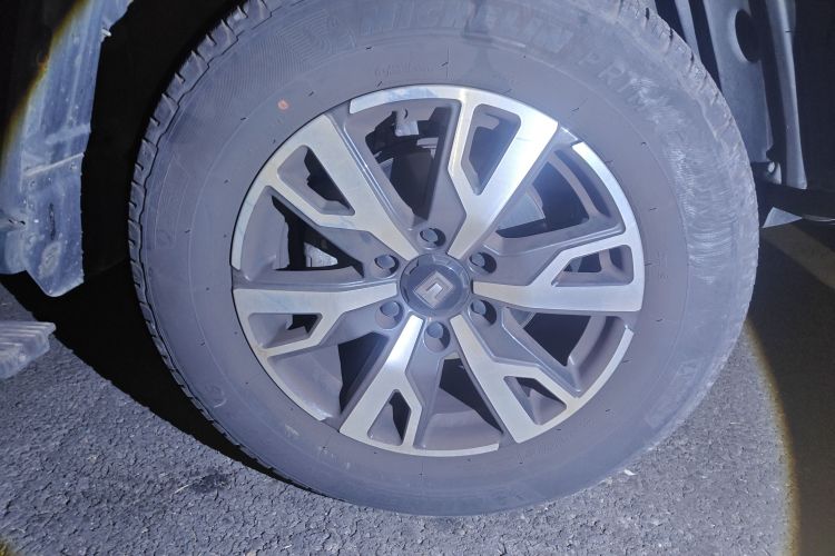 坦克300 2021款 城市版 2.0T 很有型车身外观10