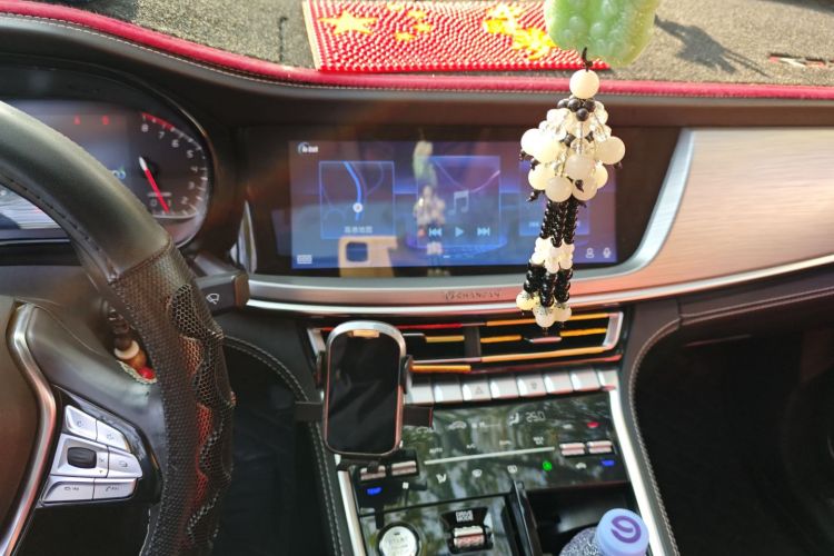 长安CS85 COUPE 2019款 1.5T DCT动版 国VI中控内饰16