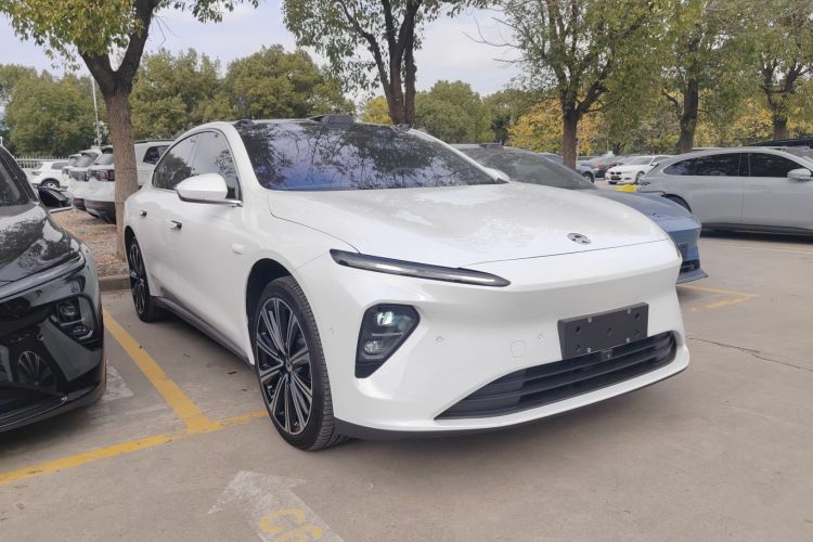 蔚来ET7 2024款 75kWh 行政签名版车身外观3