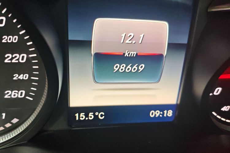 奔驰GLC 2018款 改款 GLC 260 4MATIC 豪华型中控内饰15