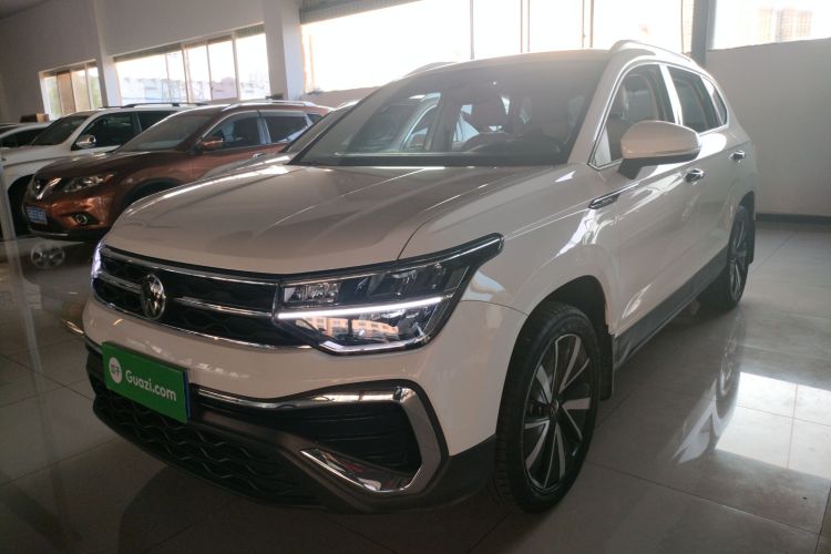 大众 途岳 2023款 300TSI 两驱皎月版车身外观1