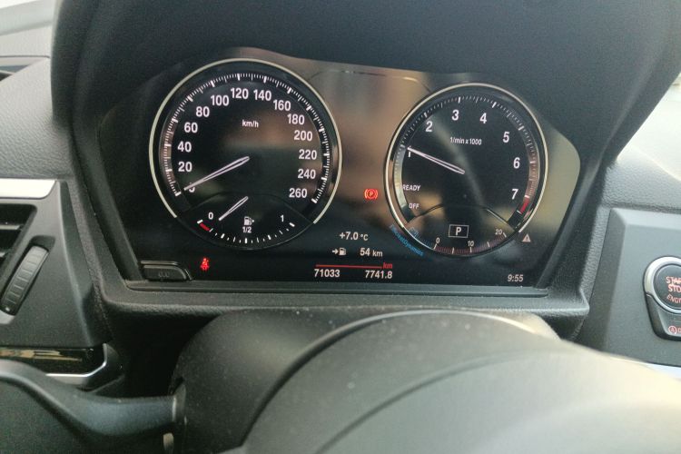 宝马1系 2019款 118i M运动套装中控内饰14