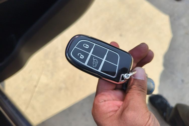 Jeep 大切诺基(进口) 2014款 3.6L 精英导航版中控内饰7001