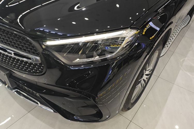 奔驰GLC 2023款 GLC 300 L 4MATIC 动感型 5座车身外观36