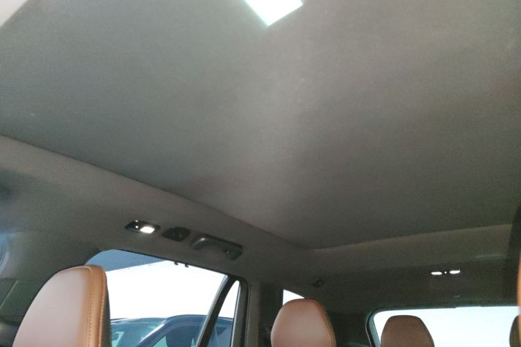 沃尔沃XC90新能源 2023款 T8 RECHARGE 智尊豪华版 7座中控内饰22